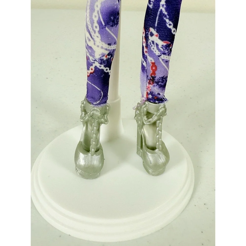 monster high please look